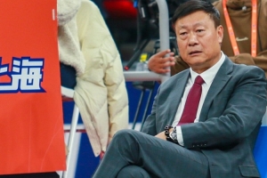 時隔24年重返CBA總決賽舞臺！記者：李秋平是上海隊真正的主心骨