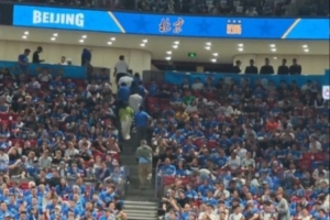 看不下去了！比賽還剩2分48秒時(shí) 北京五棵松主場已有球迷開始退場