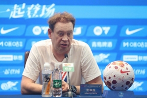 斯盧茨基：能夠在申花這樣一支俱樂部執教百場，是我的榮幸和驕傲