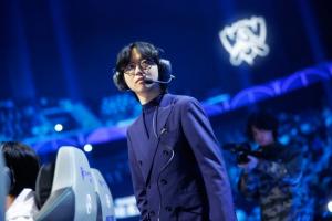 前T1教練Roach：好奇Faker的動(dòng)力源自哪里 能支撐他奪冠后依舊不斷前進(jìn)