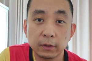 解說(shuō)：馬刺和尼克斯之間有半檔的差距 預(yù)測(cè)馬刺奪冠 而且沒(méi)有搶七