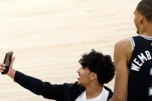 NBA發言人：沖場觀眾已被逮捕！他與同伙將終生禁入所有球館！