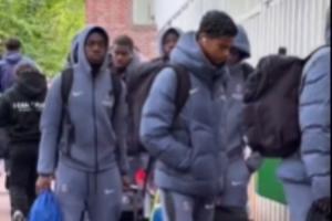 一則巴黎U17的視頻在X上爆火：視頻里顯示，隊伍只有一名白人球員