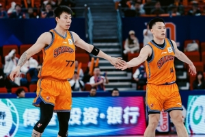 媒體人：以上海男籃的人員儲(chǔ)備 感覺(jué)他們能在未來(lái)輕松衛(wèi)冕