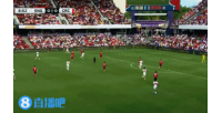 英格蘭1-0領(lǐng)先！戈登左路高速突破，倒三角傳球助攻賴斯破門