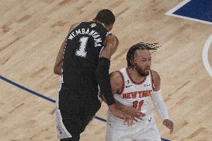 馬刺沒機會了？NBA總決賽僅有過1次1-3大逆轉(zhuǎn)：2016年的騎士