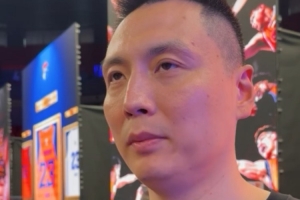 盧偉：李添榮進(jìn)攻上這幾年發(fā)揮較好 個(gè)人防守上還得打磨