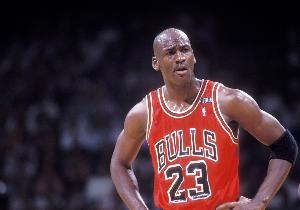 1991年的今天：?jiǎn)痰まZ30分4板10助5斷2帽 奪得生涯首個(gè)NBA總冠軍