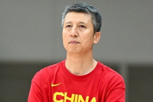 男籃世預賽集訓會召開 郭士強：出線形勢嚴峻 年輕隊員需敢打敢拼