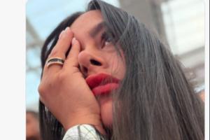 不開心！巴拉圭完敗，“巴拉圭乳神”曬捂眼自拍照：