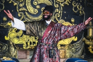 綠軍小編也懂中文？球隊社媒曬照：龍布朗 aka Dragon Brown?
