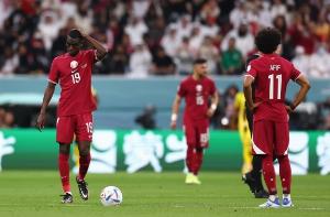 卡塔爾隊史前4場世界杯半場均落后，此前僅墨西哥、韓國等4隊