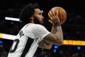 300萬神將！朱利安·尚帕尼季后賽場均11.2+5.7 三分命中率39.6%