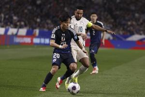 本田圭佑：我很擔心久保建英的傷勢，若他缺陣伊東純也將首發