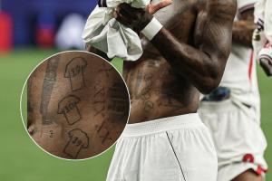 今夏回歸紅魔！ESPN曬照：拉什福德將在曼聯的3個號碼都紋在腹部