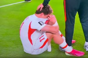 不甘心！土耳其出局后，21歲伊爾迪茲久久癱坐在地上掩面哭泣