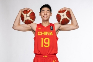 媒體人：能回到巔峰水平的崔永熙 在攻防兩端都是中國男籃所需的