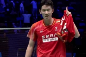 胡哲安奪冠之路：首輪和決賽兩度完成逆轉(zhuǎn)，1/4決賽勝隊(duì)友董天堯