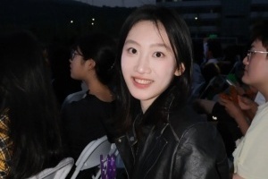 管澤元穿黑絲？抖音女博主曬照 網友評論區團建：你和大校什么關系！