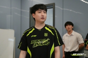 經(jīng)紀(jì)人：EDG HOYA 90%，IG的AD就是jiaqi目前我知道的