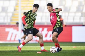 韓媒：洪明甫認為必勝南非 讓黃喜燦首發孫興慜輪休是巨大的錯誤