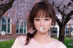 開(kāi)拓者官方祝楊瀚森21歲生日快樂(lè)！小楊女友INS轉(zhuǎn)發(fā)