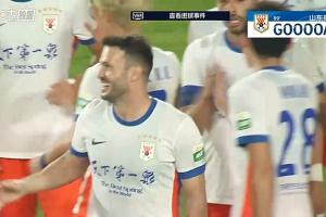 泰山5-1領先！張巖撲救脫手，瓦科輕松推射破門