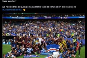 FIFA官方曬佛得角全隊合照：晉級世界杯淘汰賽最小的國家