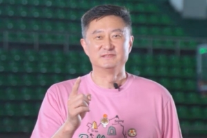 杜鋒喊你報考華師：以前帶隊憑經驗 學心理學以后提升了溝通效率