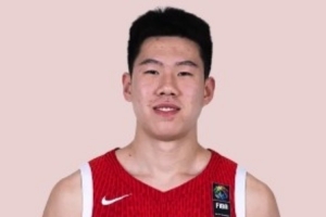 媒體人：張子一該當后衛培養 我們要高后衛、又高又有體重的前鋒