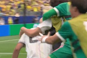 第29分鐘，佐野海舟一條龍破門，日本1-0領先巴西！