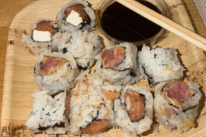 意義明確巴西淘汰日本后，帕奎塔社媒曬照爽吃壽司