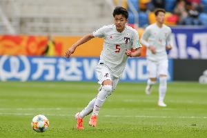 菅原由勢：對位維尼修斯深刻感受到自己能力的不足，沒能幫到球隊