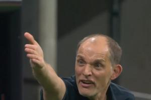 著急了！英格蘭仍0-1落后民主剛果，場(chǎng)邊圖赫爾手舞足蹈激動(dòng)指揮