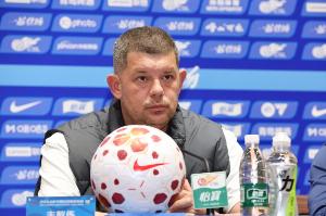 記者：海牛新外援是塞爾維亞白人球員，可勝任邊鋒、前腰