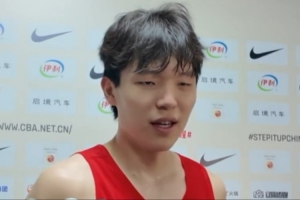 楊瀚森：通過訓練磨合一起在場上打出默契 今天晚上全力去拼