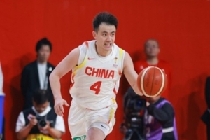 趙繼偉：我們對(duì)霍金森該做的都做了 但確實(shí)防不下來(lái)