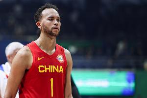 楊毅：李凱爾歸化當時是高層領導特批 他人很好但太慢帶不動我們