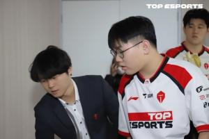 Poppy：BLG打T1前期是優(yōu)勢，要小心T1的韌性；希望BLG3-2贏