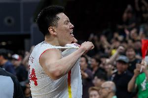 今天首發出戰！李弘權13投6中&三分8中2得到17分4板4助
