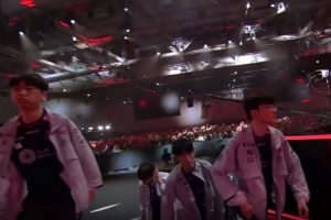 Faker：我們現(xiàn)在的競(jìng)技水平并不是很好，但我們是越來(lái)越強(qiáng)的隊(duì)伍