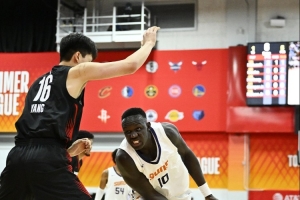太陽夏聯主帥：弗萊明和馬盧阿奇 均在今日比賽中遭遇抽筋困擾