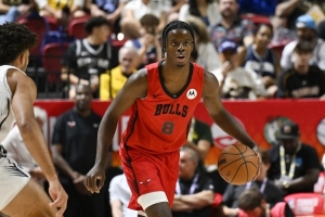 解說(shuō)：威爾遜大多是在明顯干擾下出手 在NBA是平均線上的投籃難度