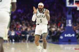 美記：特倫特上賽季場(chǎng)均8分但簽4年6400萬(wàn) NBA該審視這荒謬的合同