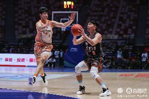媒體人：石奎/柳銳均不參加CBA選秀 石奎加盟金牛 柳銳也考慮NBL