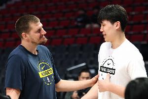 土耳其媒體發問：楊瀚森打得像約基奇 他新賽季的時間會增加嗎？