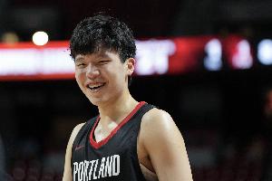 開拓者媒體人：楊瀚森身高2.16米優勢明顯 簡化內線進攻是關鍵