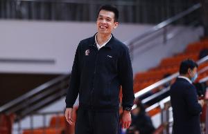 直播吧：NBL三連冠香港金牛隊已與主帥解立彬完成續約