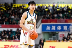媒體人：四川男籃球員杜智博將加盟廣州龍獅俱樂部