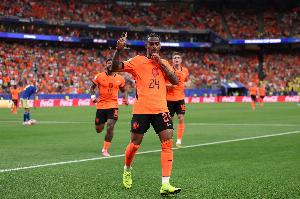 意天空：薩默維爾更傾向新月1500萬歐年薪報價，但羅馬仍未放棄